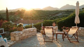 Terrace/patio - Fantastic villa with private pool & garden - peace & sea in Roumeli, Crete (Roumeli)