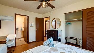 3 Schlafzimmer, Schreibtisch, Bügeleisen/Bügelbrett, Reisekinderbett