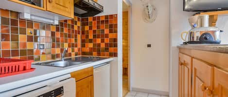 Kühlschrank, Ofen, Geschirrspüler