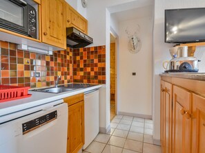 Kühlschrank, Ofen, Geschirrspüler