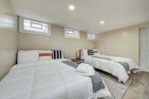 Reisekinderbett, WLAN, Bettwäsche