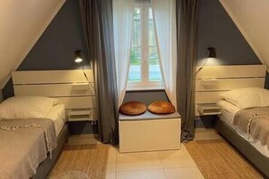 3 chambres, lit parapluie, accès Internet