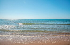 Tæt på stranden