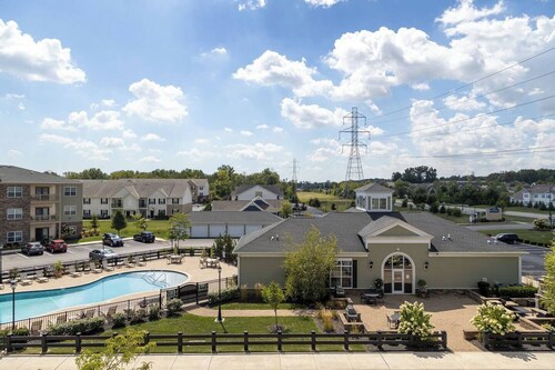 The New Albany Perch | Top Floor | Pet-Friendly!