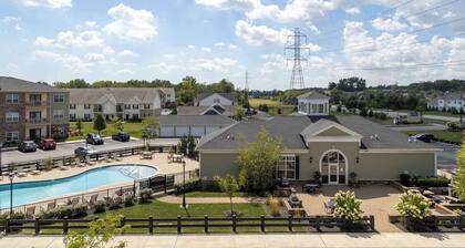 The New Albany Perch | Top Floor | Pet-Friendly!