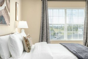 2 chambres, bureau, fer et planche à repasser, Wi-Fi gratuit