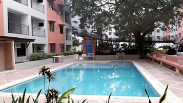 Udendørs pool