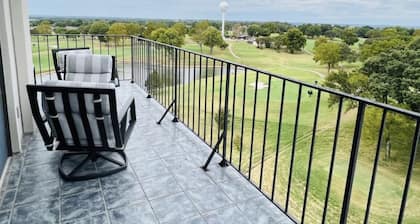 Grand Lake Getaway – Vista Towers 10th Floor Condo with Golf & Lake Views
