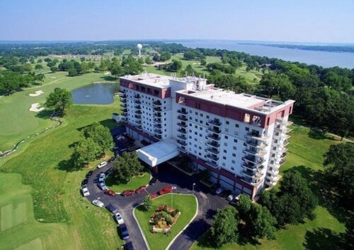 Grand Lake Getaway – Vista Towers 10th Floor Condo with Golf & Lake Views