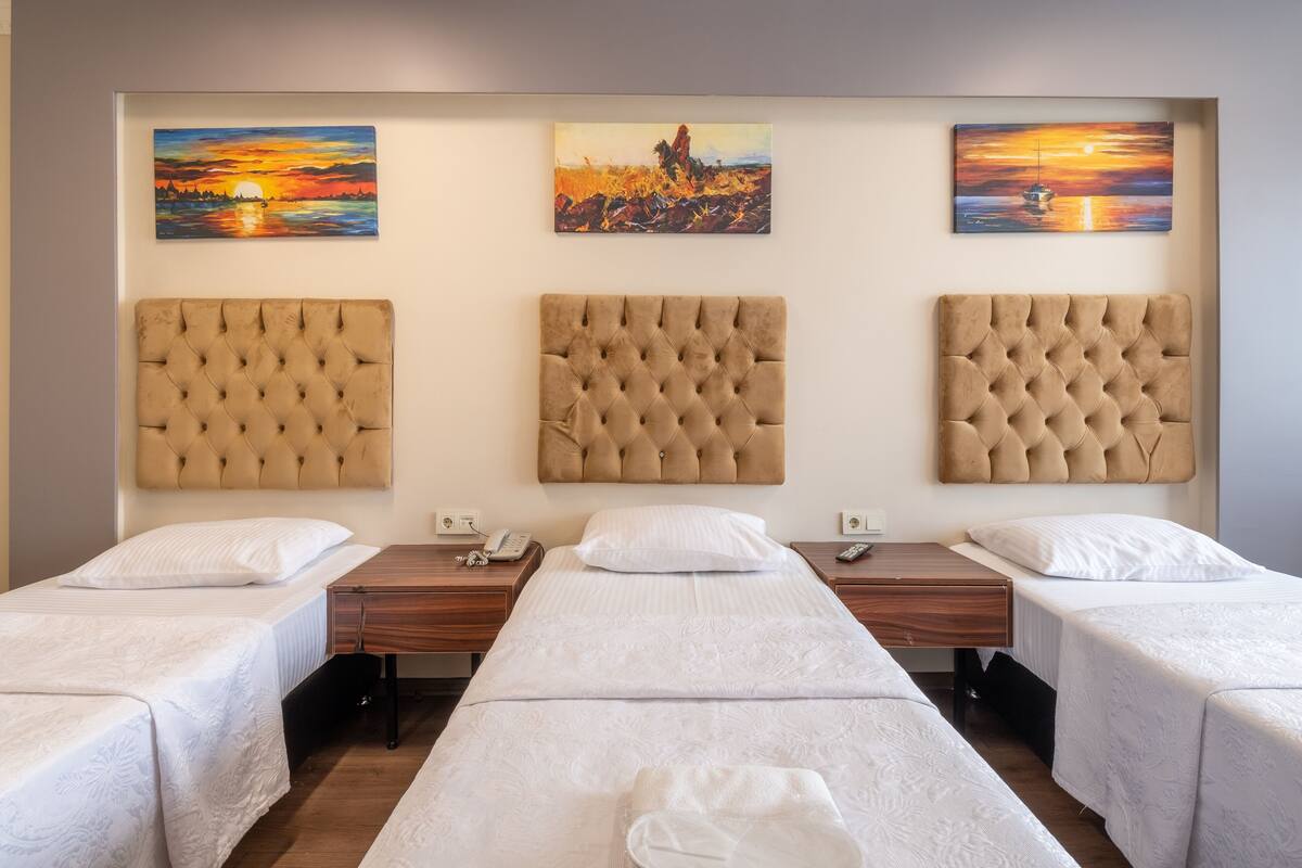 Comfort Triple Room | Egyptian cotton sheets, premium bedding, minibar, soundproofing