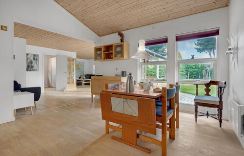 Nice home in Gedser with WiFi