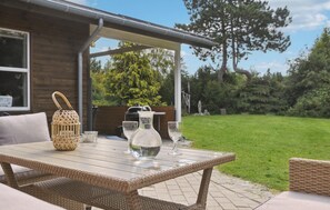 Outdoor dining - Nice home in Gedser with WiFi (Gedser)