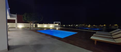 Piscine extérieure, piscine chauffée