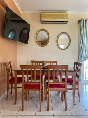 패밀리 아파트 | 다이닝룸