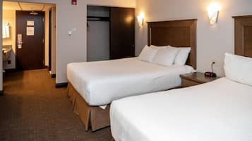 1 bedroom, in-room safe, iron/ironing board, free WiFi