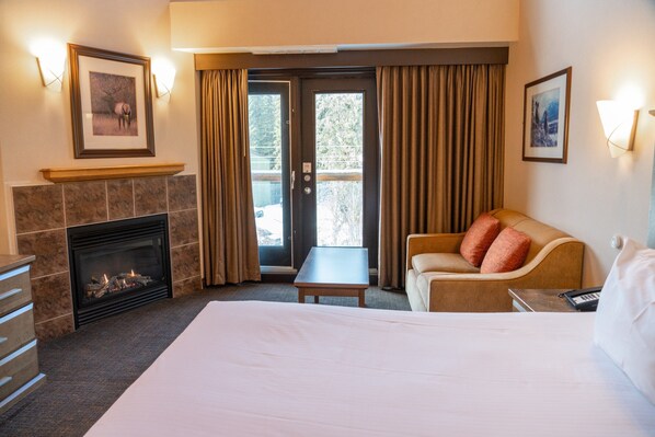 1 bedroom, in-room safe, iron/ironing board, free WiFi