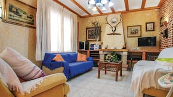 Fernseher, Kamin, DVD-Player, Tischtennisplatte