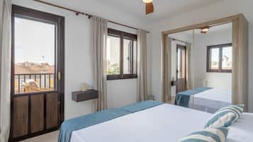 4 makuuhuonetta, silitysrauta/-lauta, ilmainen Wi-Fi, vuodevaatteet