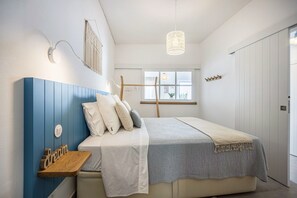 1 chambre, fer et planche à repasser, accès au Wi-Fi (inclus)