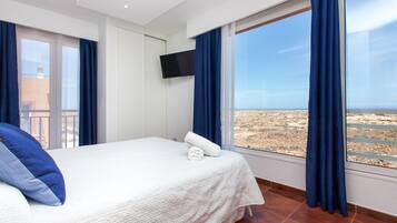 3 bedrooms, free WiFi, bed sheets