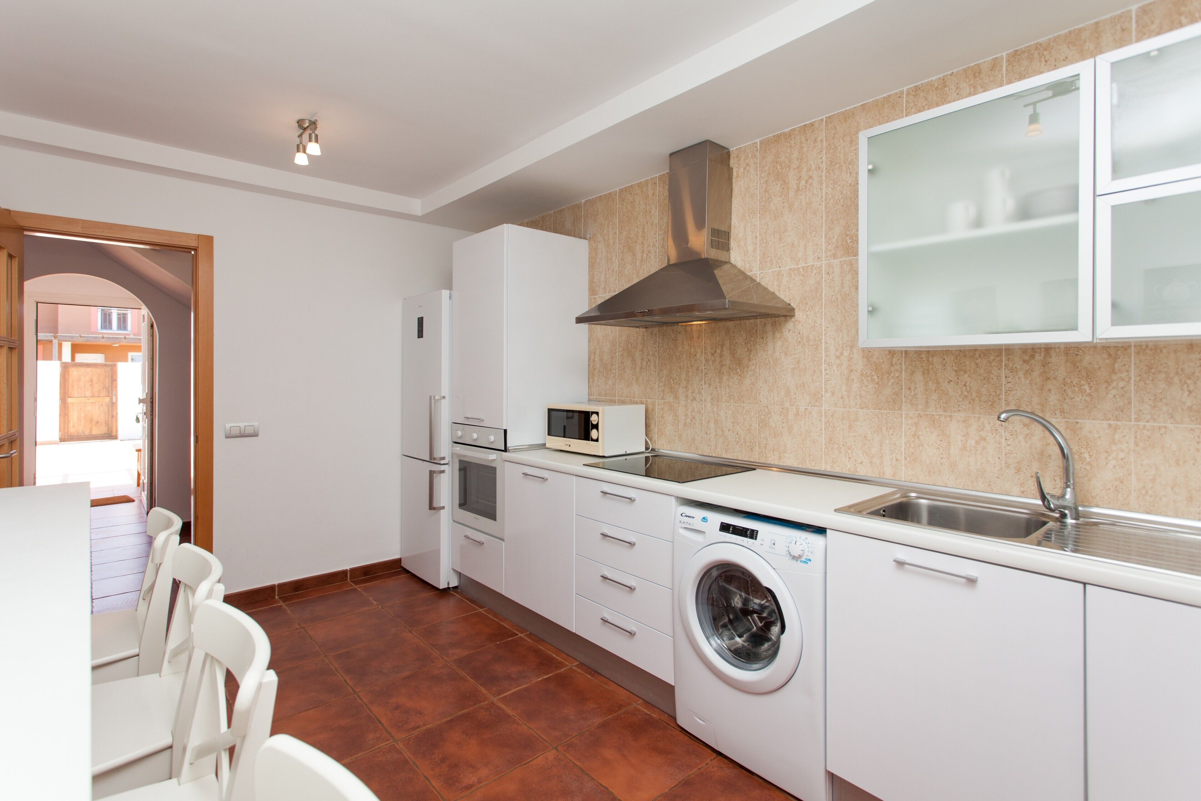 Refrigerador, microondas, horno, placa de cocina