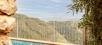 Pet-Friendly Villa 'Martina' with Pool & Terrace