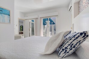 3 bedrooms, free WiFi, bed sheets - Vacation Home "Villa 34" with Mountain View, Pool & Wi-Fi (Corralejo)