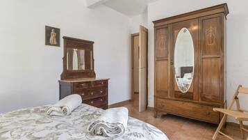 3 habitaciones, wifi gratis y ropa de cama