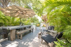 Outdoor dining - AHOY MATE! New Shipyard Listing! (Key West)