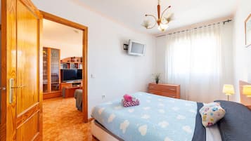 3 habitaciones, tabla de planchar con plancha y wifi gratis