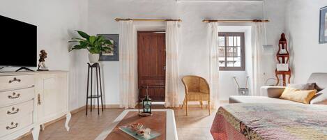 2 dormitorios, tabla de planchar con plancha, wifi gratis y ropa de cama