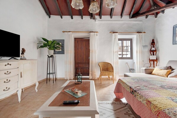 2 chambres, fer et planche Ă repasser, Wi-Fi gratuit, draps fournis