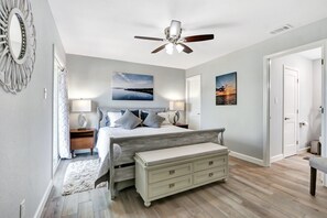 1 bedroom, desk, iron/ironing board, WiFi