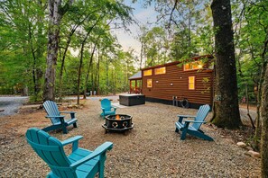 Property grounds - BRAND NEW Mountain Fork River Front cabins located in Smithville! (Octavia)