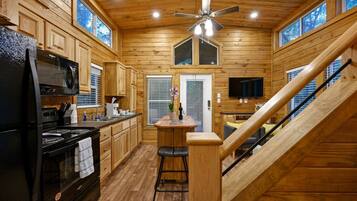 Oven, stovetop, dishwasher, coffee/tea maker