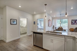 Condo, 2 Bedrooms | Private kitchen | Fridge, oven, coffee/tea maker, toaster