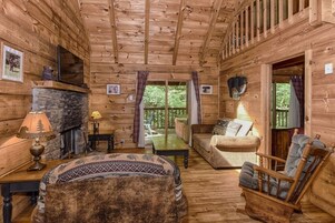 Cabin, 2 Bedrooms | Living area