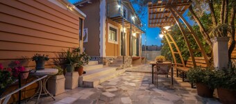 Zamor Family Villa 2!