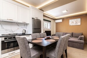 Fridge, microwave, oven, stovetop - Zamor Family Villa 2! (Zakynthos)