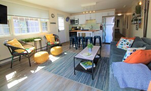 TV - Water Access Condo on Cape Cod Bay (2284) (Provincetown)