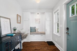 Interior - Fully Loaded Entire Home, Fast Wi-Fi, and Pet Friendly, Fenced Backyard (Minneapolis)