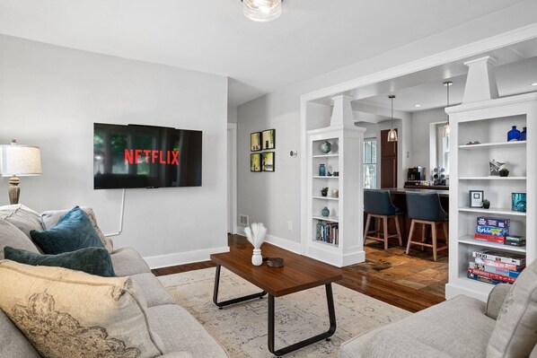 Smart TV, Hulu, books, streaming services