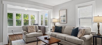 Fully Loaded Entire Home, Fast Wi-Fi, and Pet Friendly, Fenced Backyard