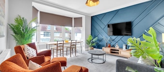 Poets Apartment with Free Parking | By My Getaways