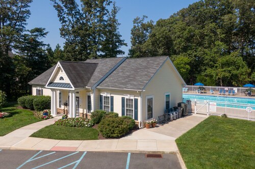 GORGEOUS 5 BR IN POOL/TENNIS COMMTY- 37382 Oxford Court, GCP, Rehoboth Beach