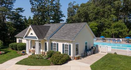 GORGEOUS 5 BR IN POOL/TENNIS COMMTY- 37382 Oxford Court, GCP, Rehoboth Beach