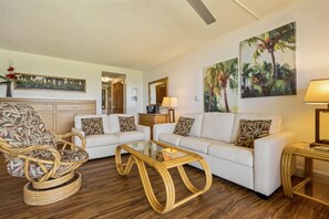 Smart TV - Maui Sunset Vacation Rentals A319 (Kihei)