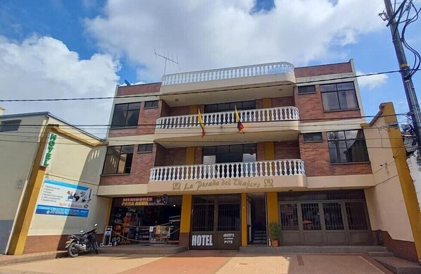 Front of property - Hotel La Posada del Viajero (Ibagué)