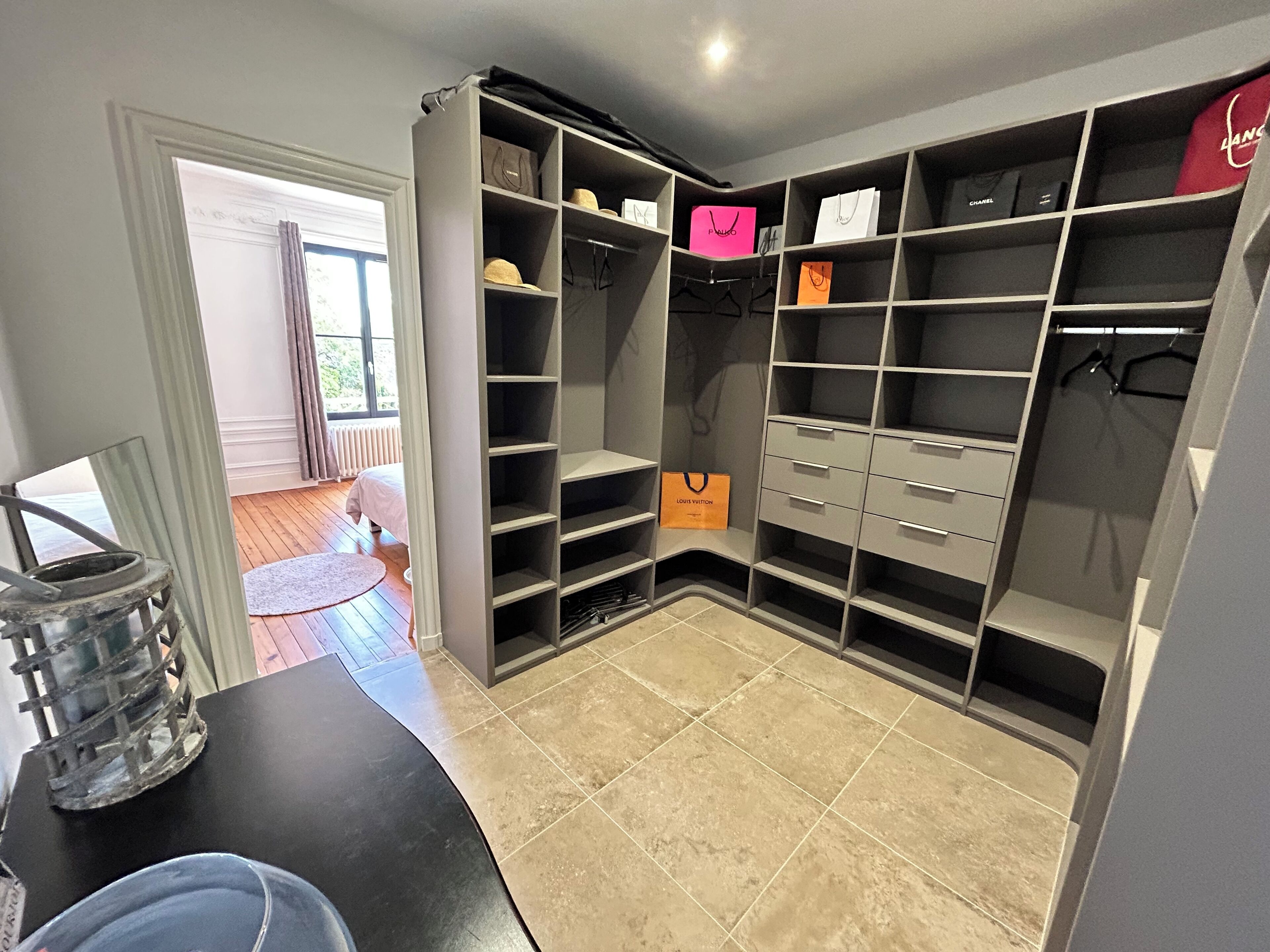 4 chambres, bureau, Wi-Fi gratuit, draps fournis