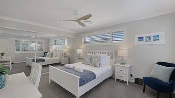 3 bedrooms, iron/ironing board, Internet, bed sheets